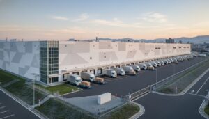 丸和運輸機関が埼玉・松伏で8.4万㎡の物流拠点稼働、マミーマートやダスキンなど活用